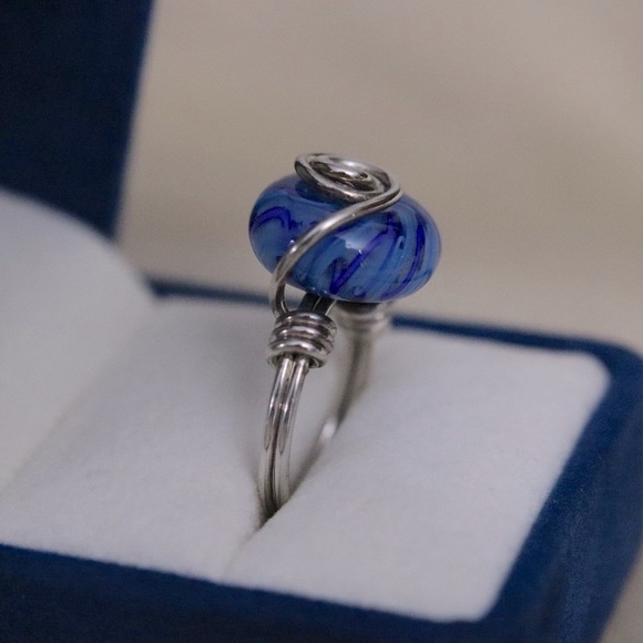 Unique Sterling Silver Swirled Blue Art Glass Ring - Size 6.5 - Picture 5 of 11